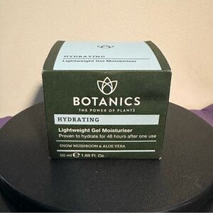 ⭐️3/$20 Botanics Hydrating Lightweight Gel Moisturizer